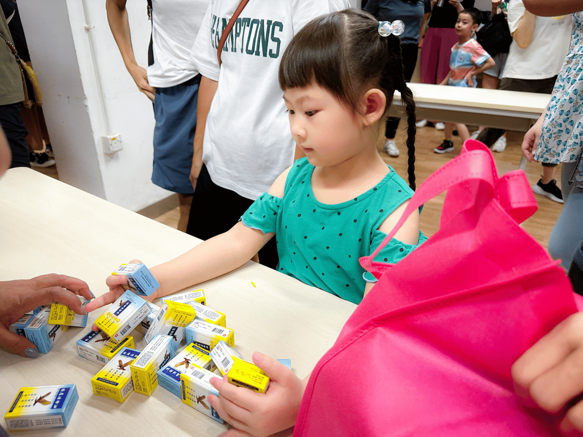 Supporting Volunteer Work to A Drop of Life_04